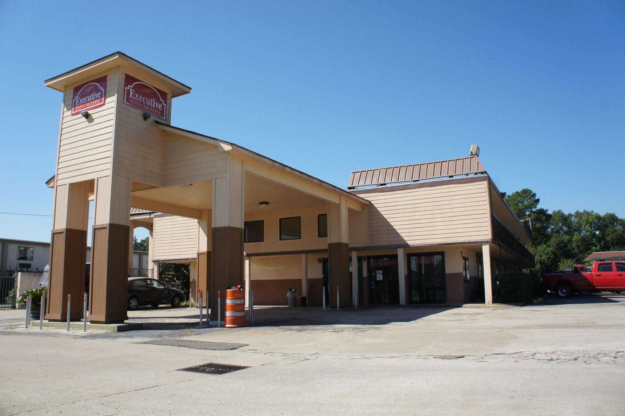 Executive Inn & Suites Orange Exterior photo